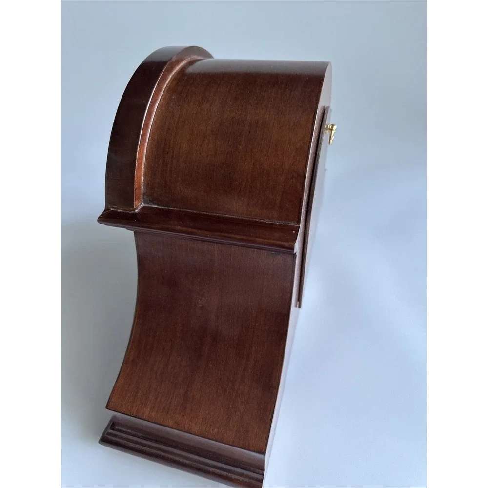 Howard Miller Quartz Mantel Clock Dual Chime Model 635-107 Working